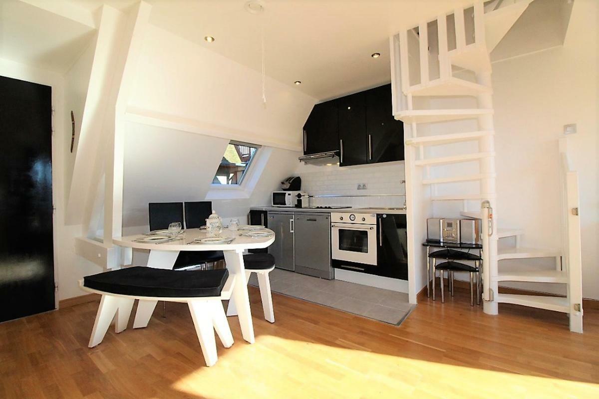 Cadre Exceptionnel: Duplex Classe 4**** Tennis, Piscine, Parking, Linge Inclus, Wifi, Materiel Bebe, Proximite Centre 多维尔 外观 照片