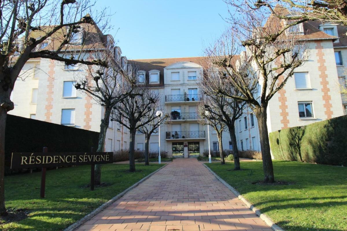 Cadre Exceptionnel: Duplex Classe 4**** Tennis, Piscine, Parking, Linge Inclus, Wifi, Materiel Bebe, Proximite Centre 多维尔 外观 照片